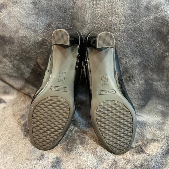 AEROSOLES Black Patent Heels - Picture 10 of 10